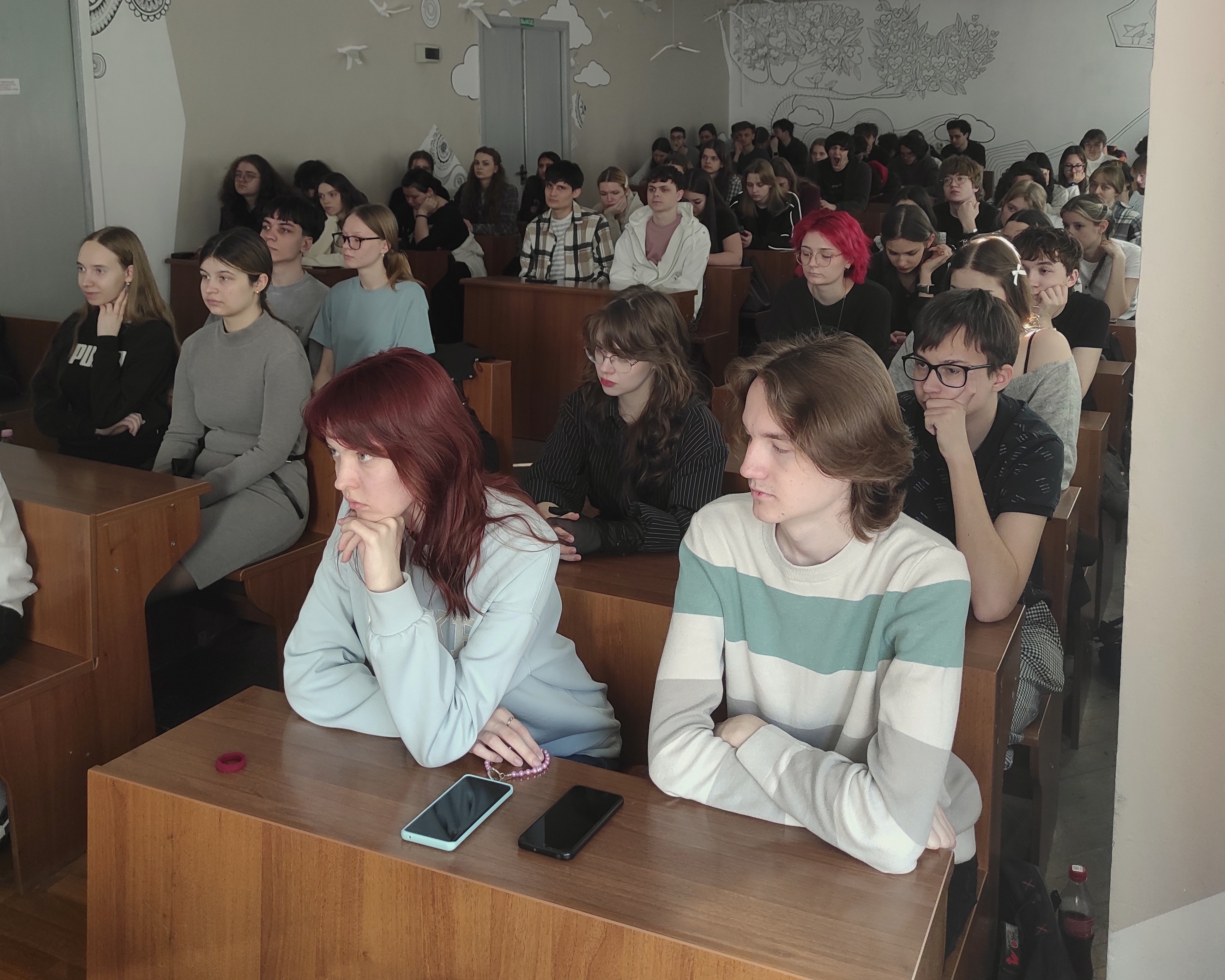 images/galleries/встреча с подполковником 17 03 26/встреча_с_подполковником_17_03_26-2b7_XsFqrxS.jpg