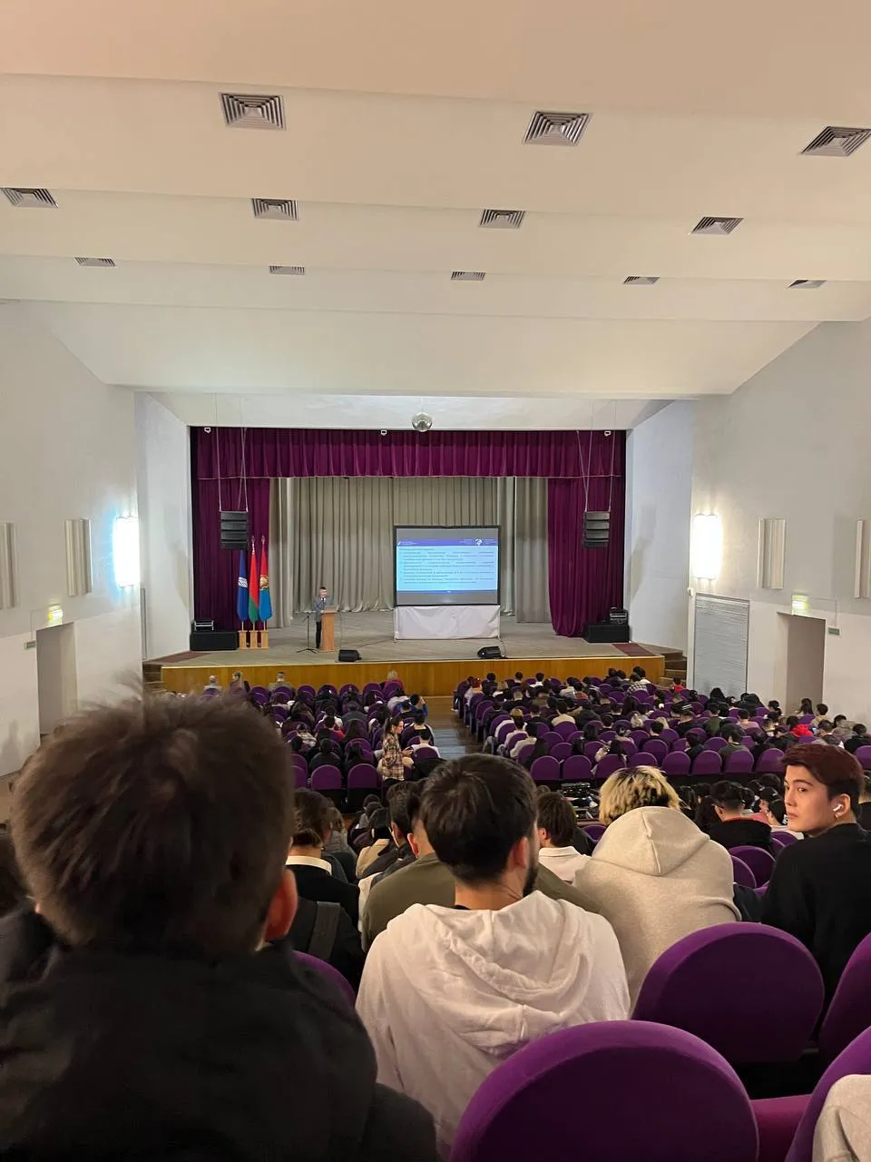 images/galleries/встреча 230426/встреча_230426-dfbb869e-8cf7-40fc-8307-3368af44fa92.webp