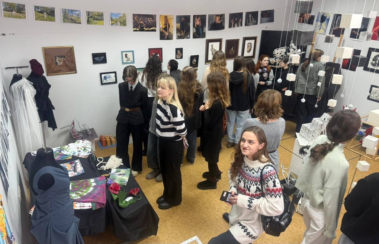 images/galleries/выставка 16 02 26/выставка_16_02_26-23359ab1-904a-4a51-aadb-d9cb8541edf0.jpeg