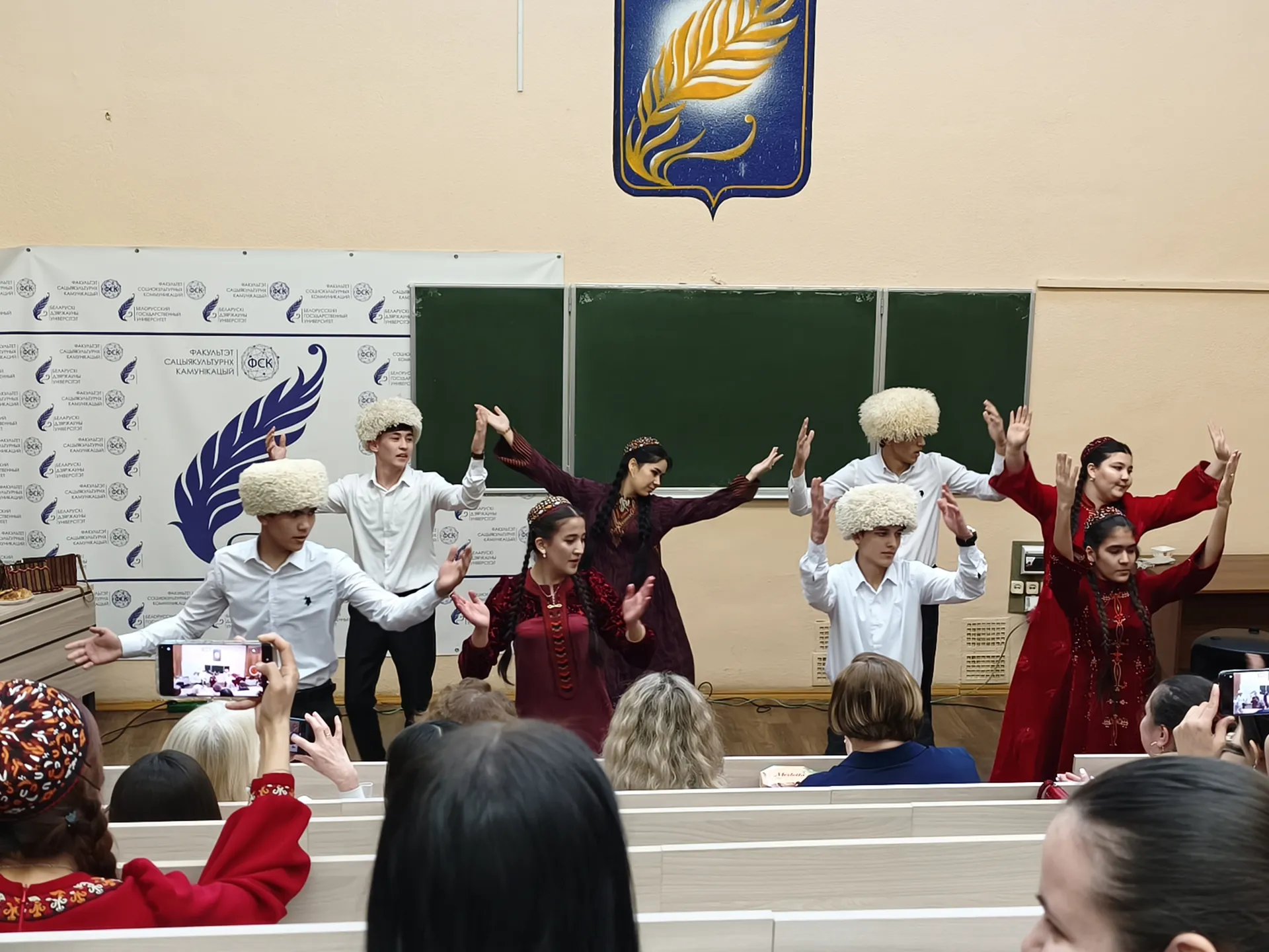 images/galleries/навруз 030426/навруз_030426-d882a523-f850-40ca-a34e-1306f3badce8.webp