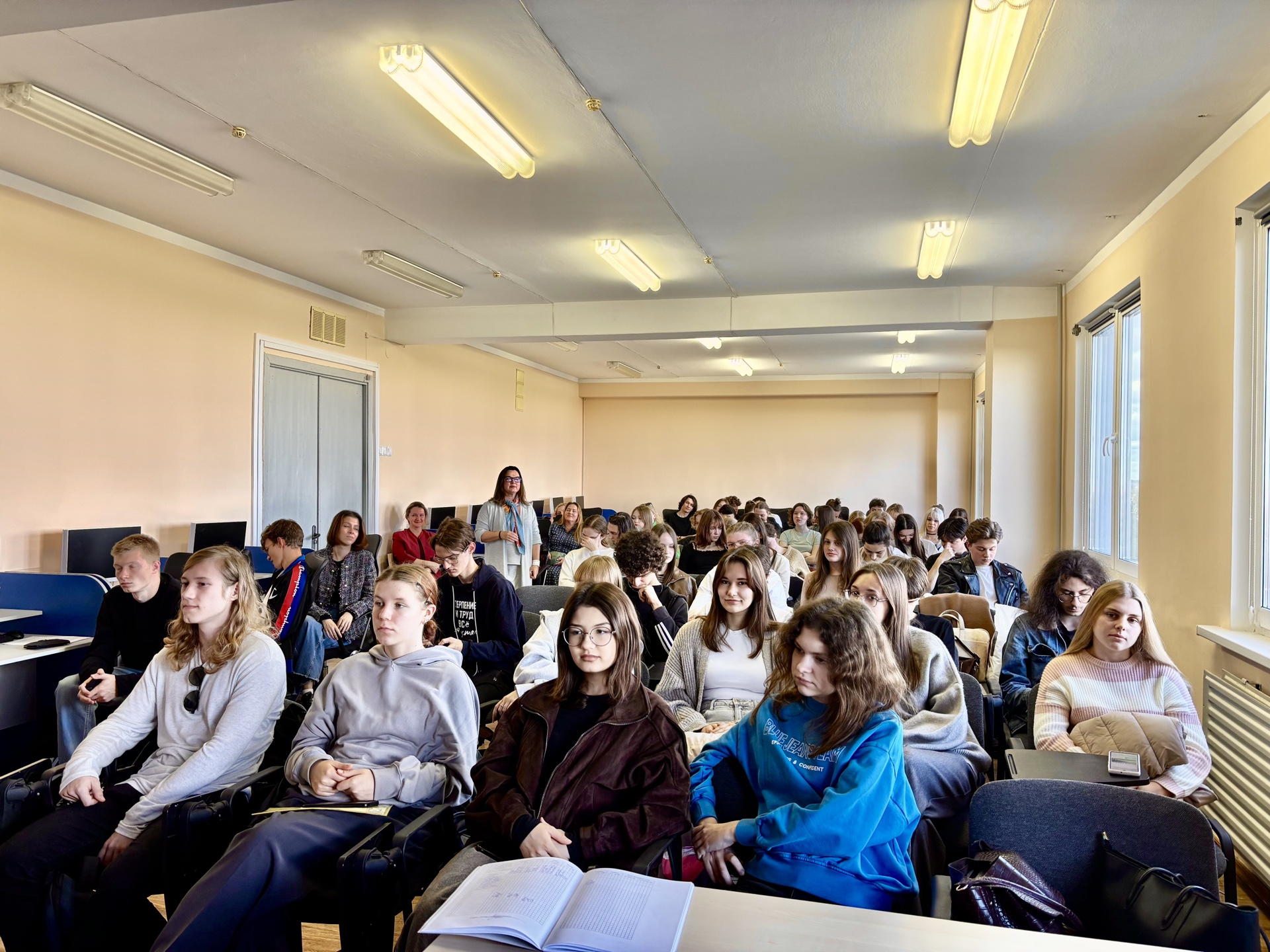 images/galleries/профессор 20 10 25/профессор_20_10_25-3e59f6e7-88e1-4287-a728-01ea34d97d7b.jpeg