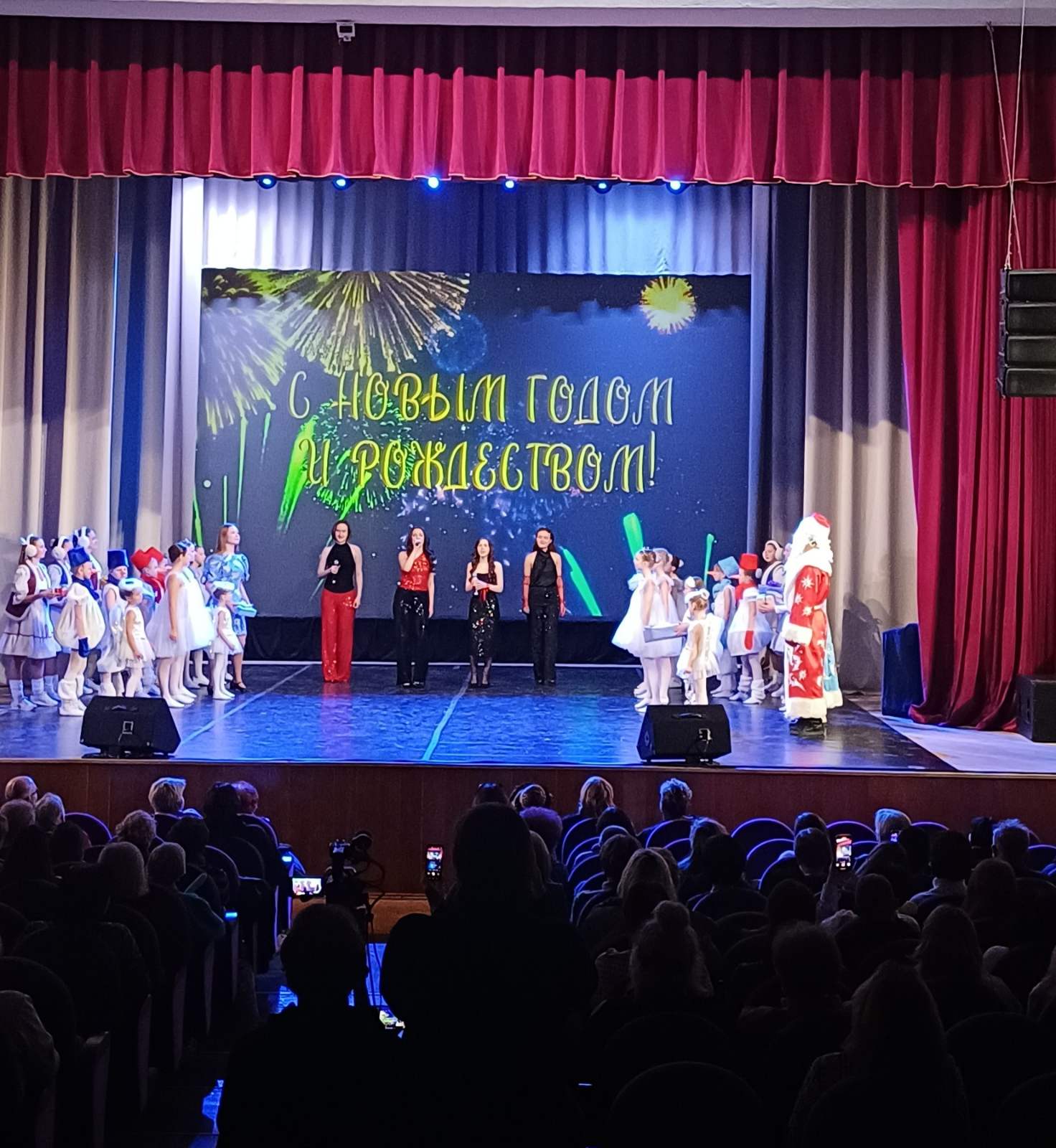 images/galleries/рождество 13 01/рождество_13_01-829f1350-4cd9-43c9-84fe-19ae789f8fbc.jpg