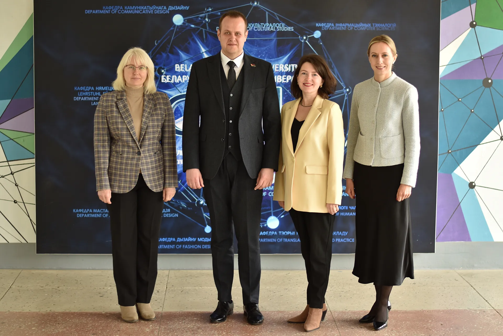 Рабочая встреча с директором института филологии и межкультурной коммуникации ВолГУ прошла на ФСК