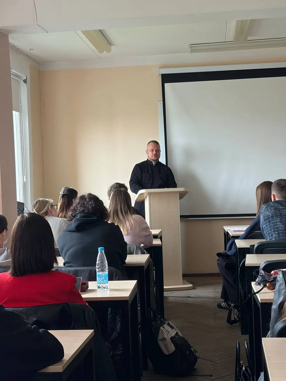 Встреча клирика храма святого благоверного князя Александра Невского города Минска со студентами