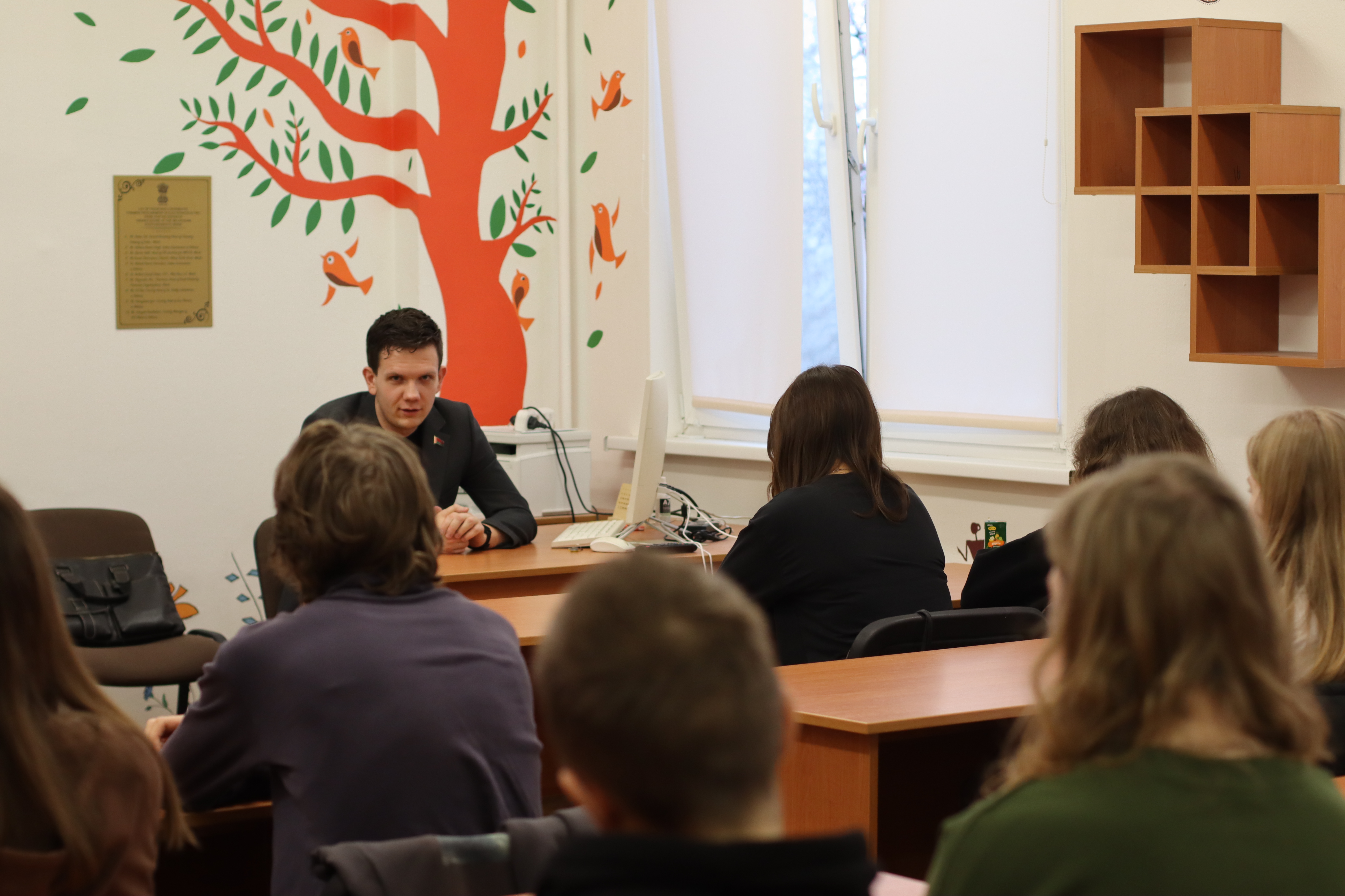 Встреча студентов факультета социокультурных коммуникаций с представителем Прокуратуры г. Минска Сазончиком А.А.