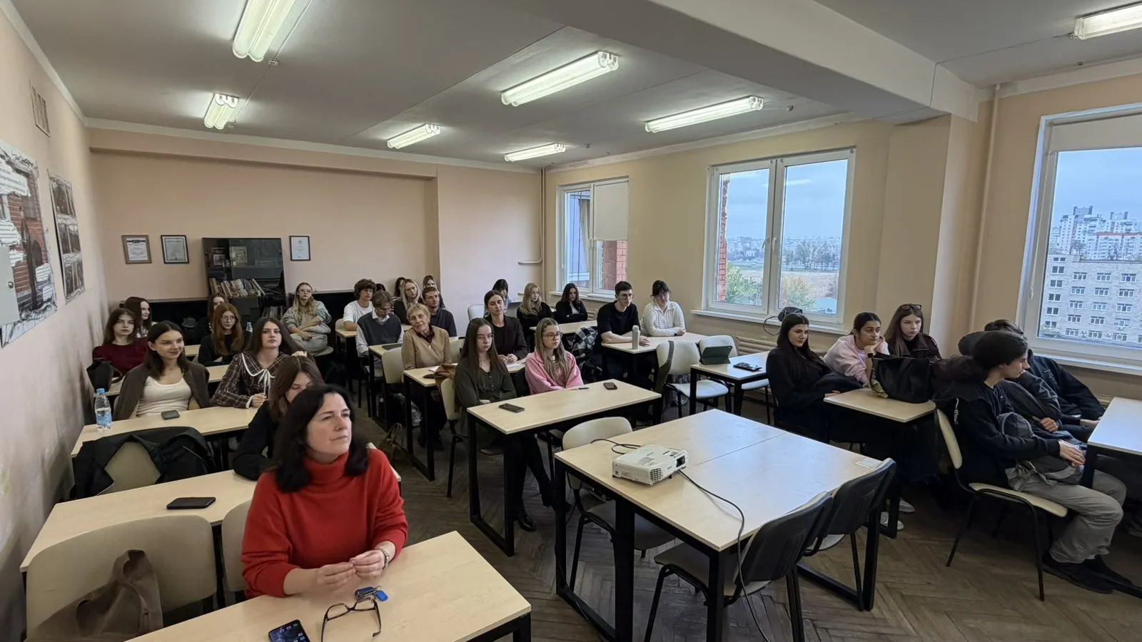 ЗАСЕДАНИЕ СТУДЕНЧЕСКОГО НАУЧНОГО КРУЖКА LITERA